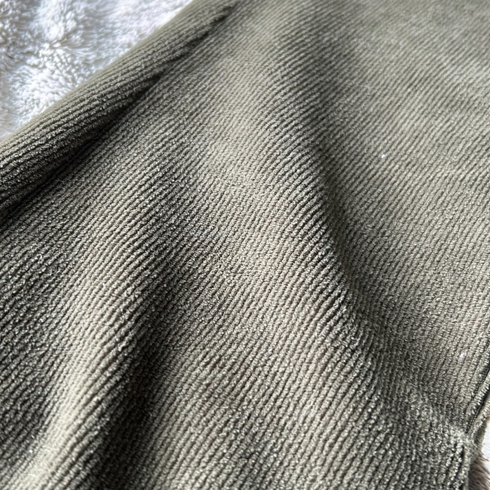 American Eagle Green Flared leg, soft ribbed pant - Picture 3 of 4